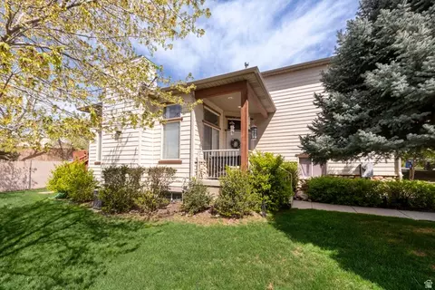 Exterior - 7456 Southcrest Cir, Midvale, UT 84047 photo 3 of 9