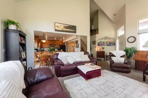 Living - 7456 Southcrest Cir, Midvale, UT 84047 photo 1 of 4