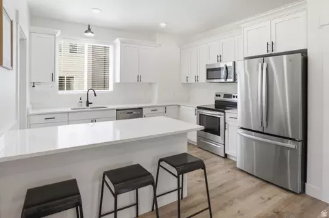 Kitchen - 1298 E 1640 S, Ogden, UT 84404 photo 2 of 4