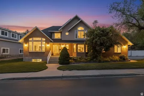 302 W Hidden Hollow Dr S, Orem, UT 84058