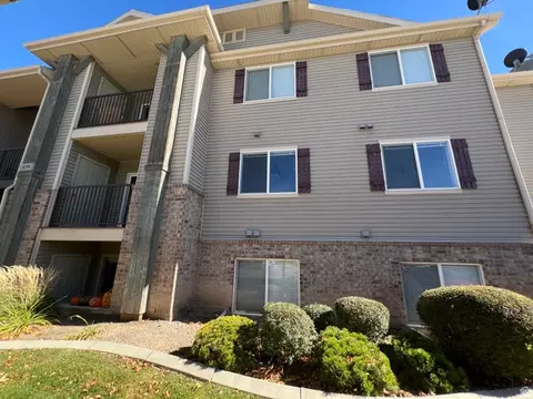 8198 N Cedar Springs Rd E #T6, Eagle Mountain, UT 84005