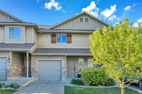 1865 E Whitetail Way N, Layton, UT 84040
