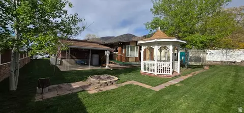 Exterior - 450 E 1350 N, Bountiful, UT 84010 photo 2 of 4