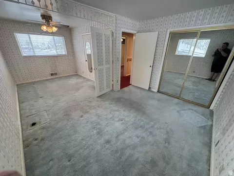 Bedroom - 450 E 1350 N, Bountiful, UT 84010 photo 4 of 5