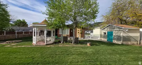Exterior - 450 E 1350 N, Bountiful, UT 84010 photo 1 of 4