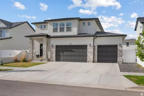 Exterior - 826 W Walnut Bark Ln, Mapleton, UT 84664 photo 12 of 13