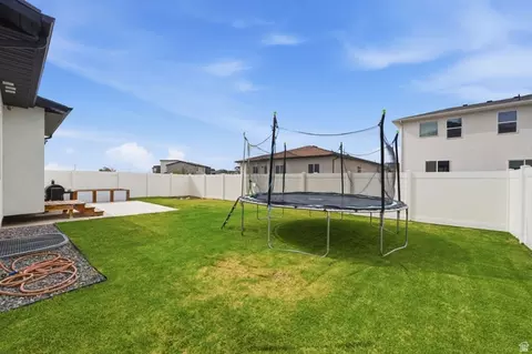 Exterior - 826 W Walnut Bark Ln, Mapleton, UT 84664 photo 7 of 8