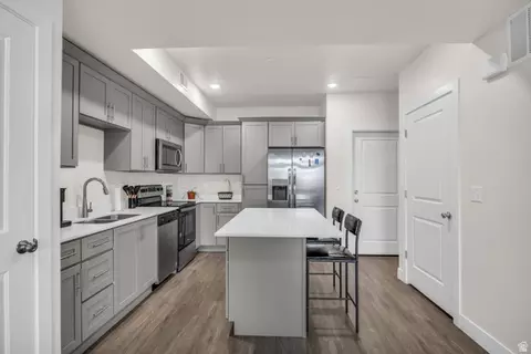 2101 N Main St #409, Sunset, UT 84015