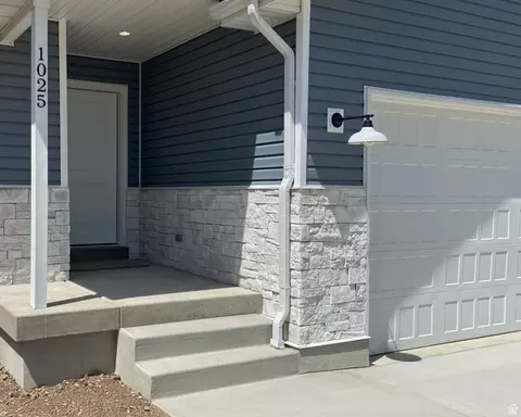 Exterior - 1025 S Gramercy Ave, Ogden, UT 84404 photo 3 of 3