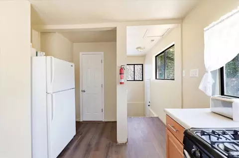 Entry Way - 390 E Utah Ave, Tooele, UT 84074 photo 1 of 1