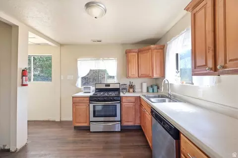 Kitchen - 390 E Utah Ave, Tooele, UT 84074 photo 1 of 3