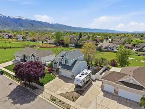 78 E 1720 N, Layton, UT 84041