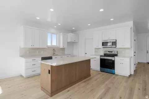 Kitchen - 2662 S Eagle Dr #01, Spanish Fork, UT 84660 photo 1 of 2