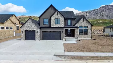 1286 W Caribou Ct #100, Pleasant View, UT 84414