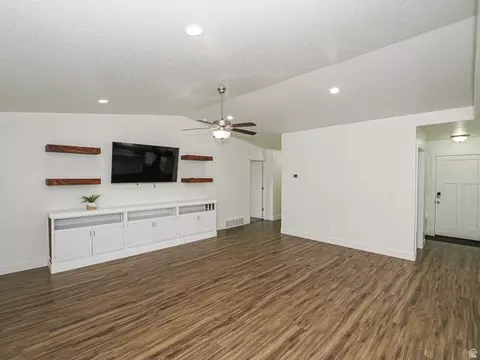 Living - 868 E Cliffrose Dr, Eagle Mountain, UT 84005 photo 2 of 2