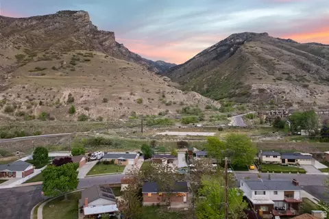 View/Area - 596 S 1500 E, Provo, UT 84606 photo 4 of 8