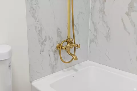 Bath - 596 S 1500 E, Provo, UT 84606 photo 2 of 8