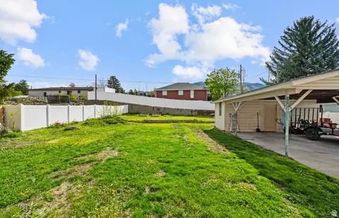 Exterior - 366 S 500 E, River Heights, UT 84321 photo 3 of 4
