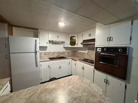 Kitchen - 165 E 100 S, Smithfield, UT 84335 photo 3 of 3
