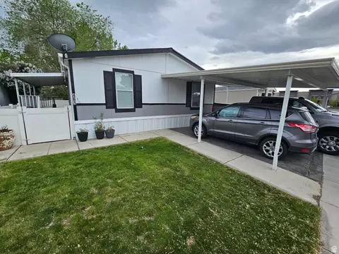 461 W 9260 S #18, Sandy, UT 84070