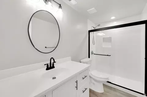 Bath - 1177 E 850 S, Provo, UT 84606 photo 3 of 3