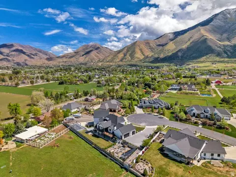 View/Area - 1720 S Hillcrest Cir W, Mapleton, UT 84664 photo 5 of 10