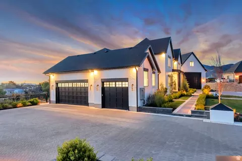 Exterior - 1720 S Hillcrest Cir W, Mapleton, UT 84664 photo 5 of 35