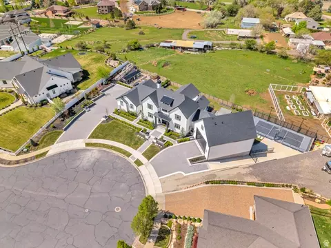 View/Area - 1720 S Hillcrest Cir W, Mapleton, UT 84664 photo 7 of 10