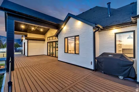 Exterior - 1720 S Hillcrest Cir W, Mapleton, UT 84664 photo 10 of 35