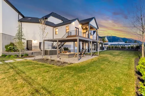 Exterior - 1720 S Hillcrest Cir W, Mapleton, UT 84664 photo 14 of 35