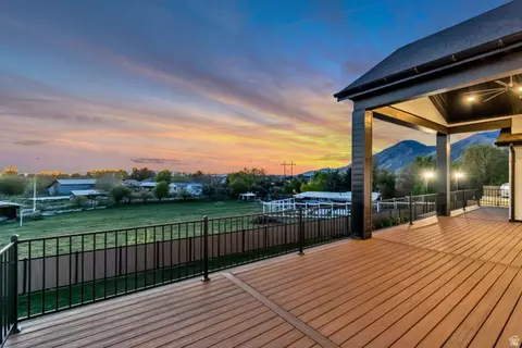 Exterior - 1720 S Hillcrest Cir W, Mapleton, UT 84664 photo 9 of 35