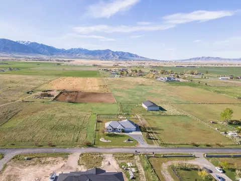 View/Area - 608 Nicole Way, Erda, UT 84074 photo 2 of 9