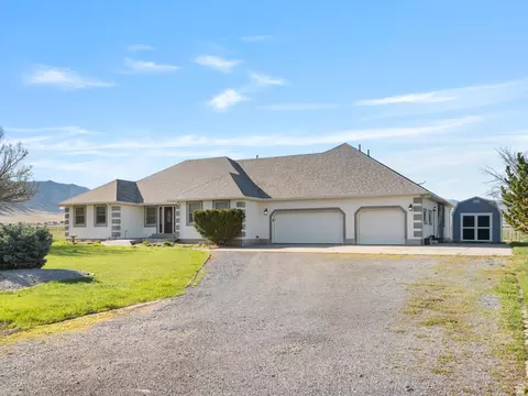 Exterior - 608 Nicole Way, Erda, UT 84074 photo 5 of 9