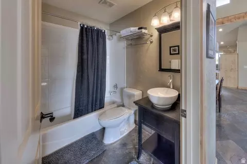 Bath - 3686 S Spanish Valley Unit I-1 Dr #I-1, Moab, UT 84532 photo 3 of 3