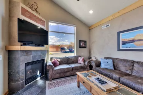 Living - 3686 S Spanish Valley Unit I-1 Dr #I-1, Moab, UT 84532 photo 2 of 7