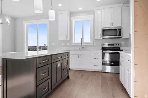 Kitchen - 4463 W Bucky S #11, Ogden, UT 84404 photo 1 of 2