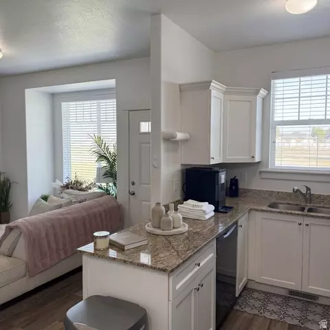 Kitchen - 1772 E Skyline Dr N #L3, Eagle Mountain, UT 84005 photo 1 of 3