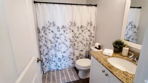 Bath - 1772 E Skyline Dr N #L3, Eagle Mountain, UT 84005 photo 1 of 1