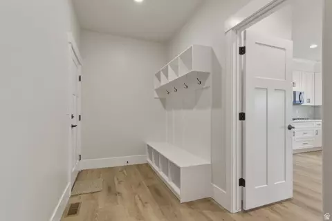 Entry Way - 1327 E 320 S, Payson, UT 84651 photo 2 of 2