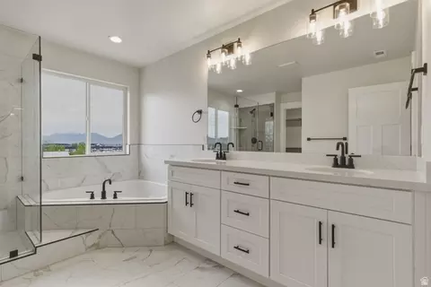 Bath - 1327 E 320 S, Payson, UT 84651 photo 3 of 4