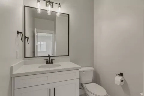 Bath - 1327 E 320 S, Payson, UT 84651 photo 1 of 4