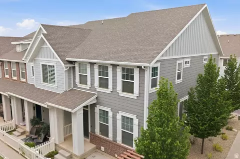 256 E Kirsten Ln N #142, North Salt Lake, UT 84054
