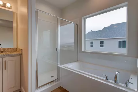 Bath - 2278 E 390 N #35M, Spanish Fork, UT 84660 photo 1 of 3