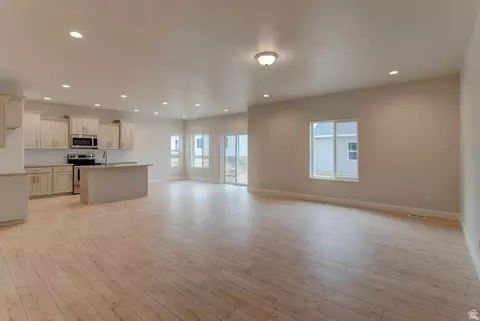 Living - 2278 E 390 N #35M, Spanish Fork, UT 84660 photo 1 of 2