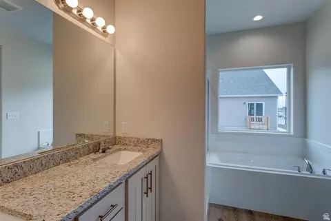 Bath - 2278 E 390 N #35M, Spanish Fork, UT 84660 photo 2 of 3