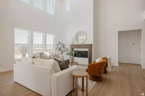 Living - 3534 E 1120 S #113, Spanish Fork, UT 84660 photo 2 of 5