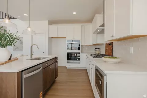 Kitchen - 3534 E 1120 S #113, Spanish Fork, UT 84660 photo 2 of 3