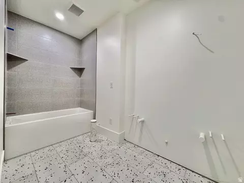 Bath - 848 E 4170 S, Millcreek, UT 84107 photo 4 of 4