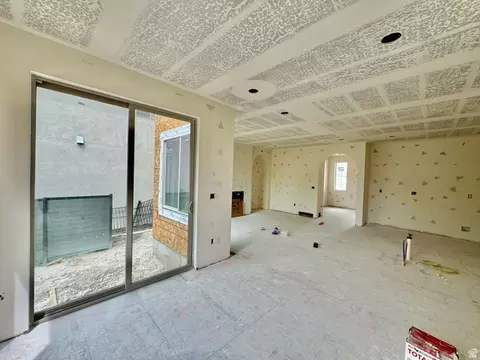 Living - 848 E 4170 S, Millcreek, UT 84107 photo 11 of 11