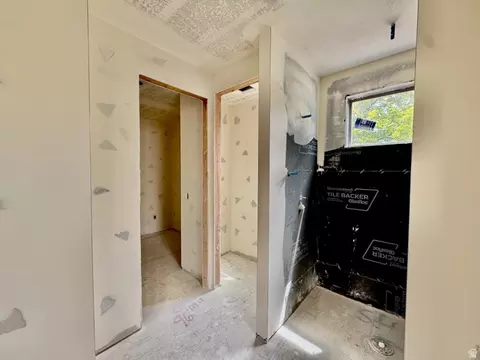 Bath - 848 E 4170 S, Millcreek, UT 84107 photo 5 of 6